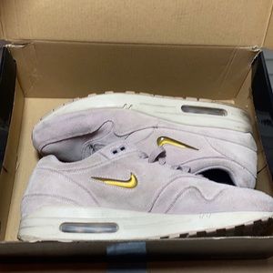 Men’s Nike Sneakers